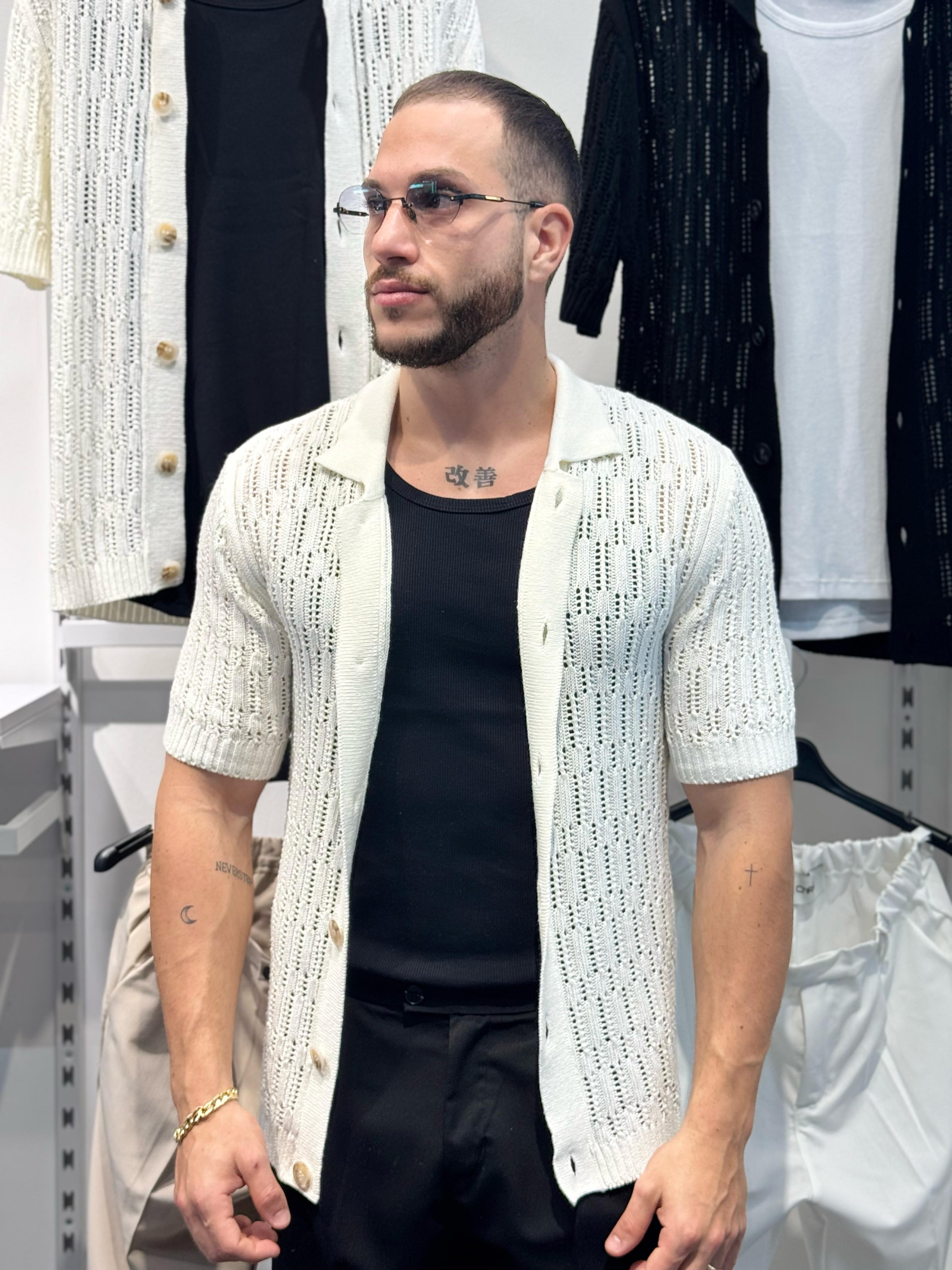 Polo Camicia Traforata con Bottoni