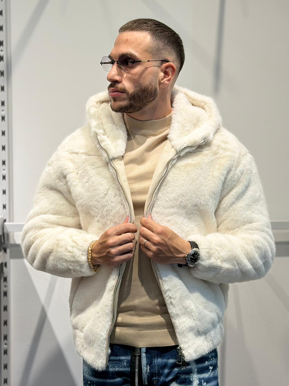 Pelliccia Con Cappuccio