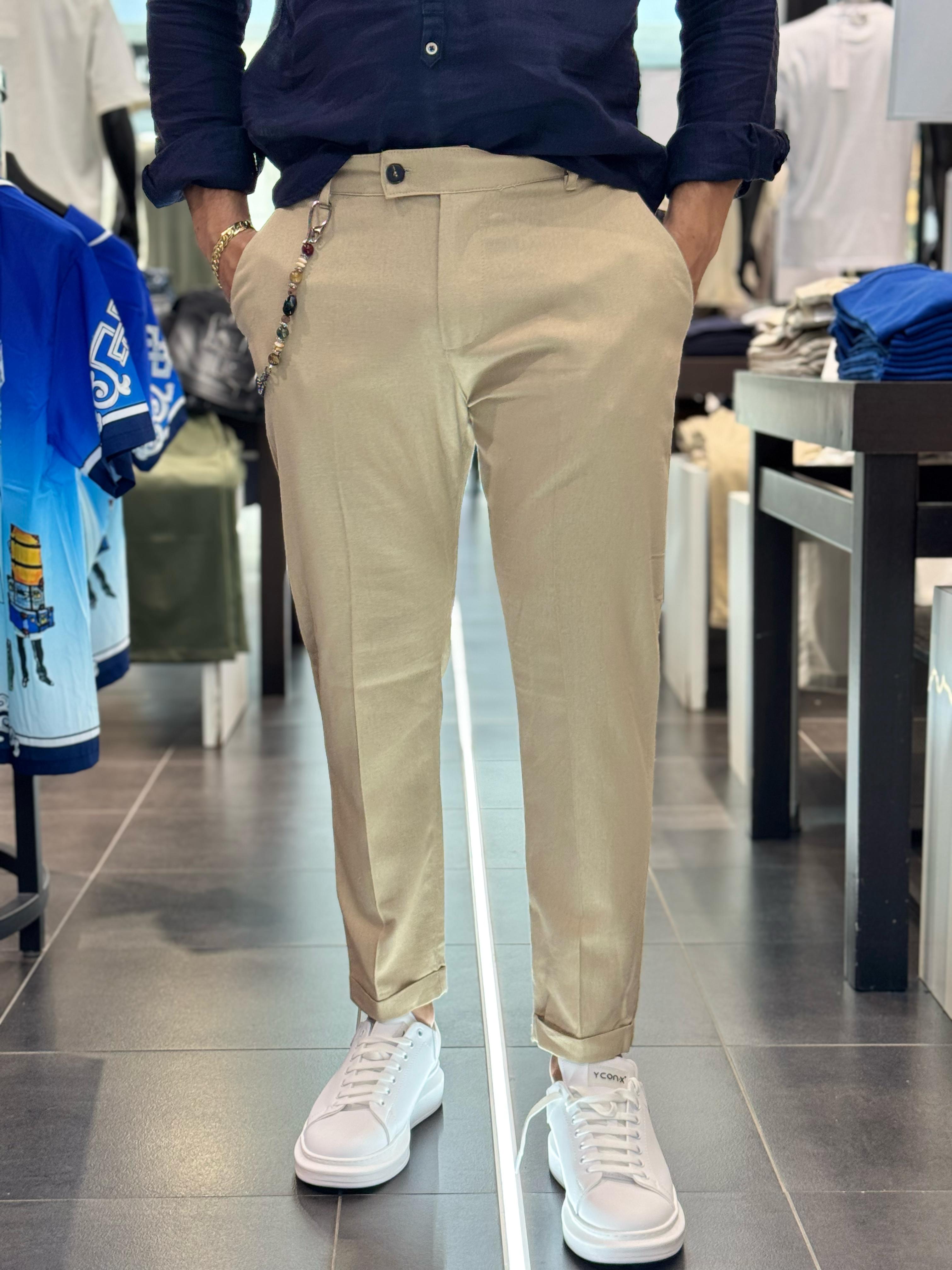 Pantalone con Bottone in Lino